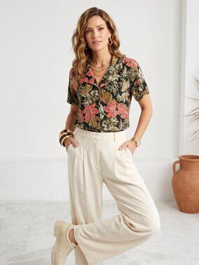*Vintage Peters & Ashley Black Tropical Floral Blouse